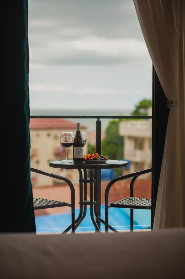 Ritsa Resort Уреки Екстериор снимка