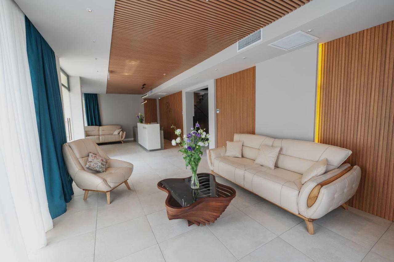 Ritsa Resort Уреки Екстериор снимка